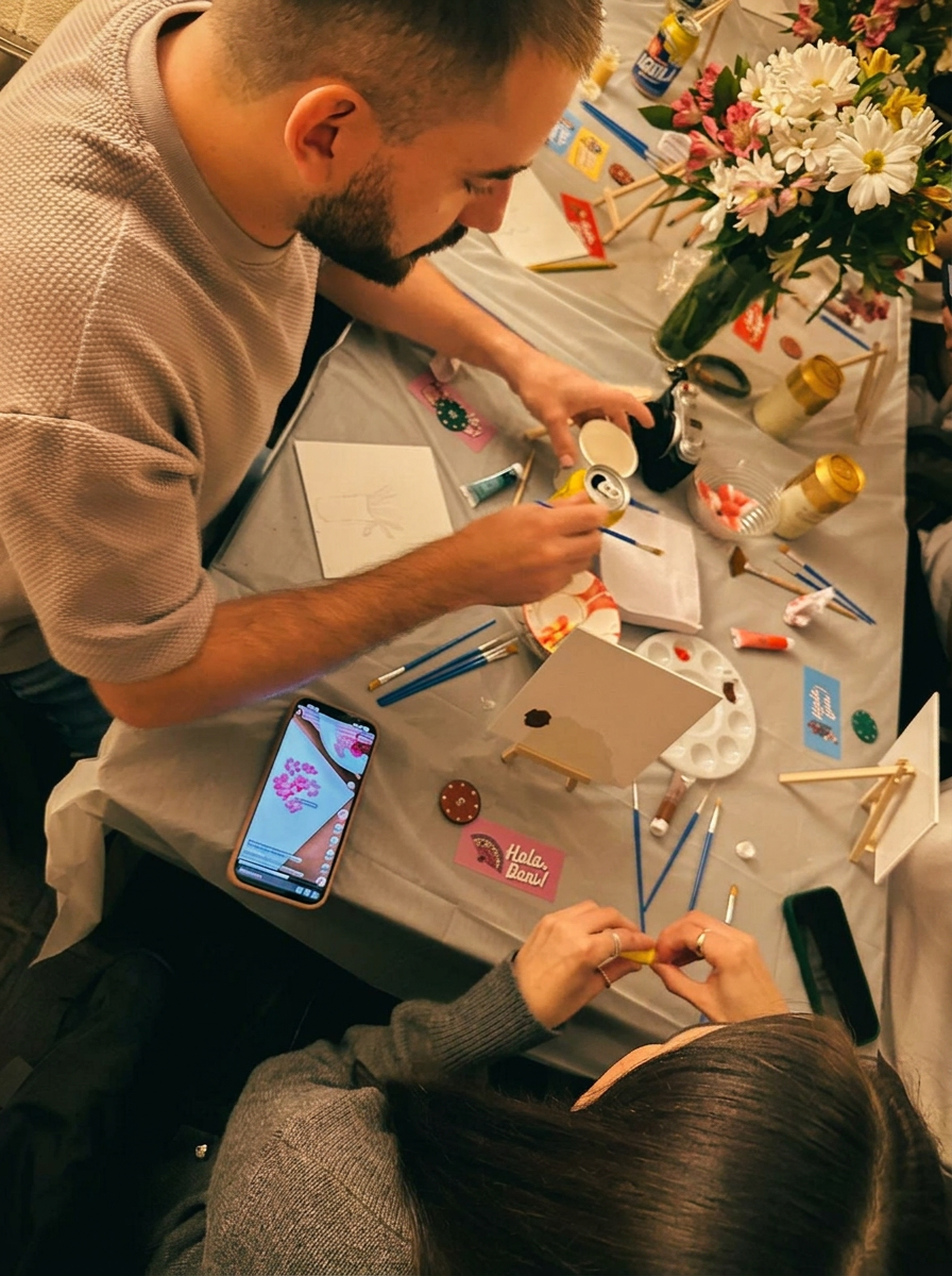 Experiencia de pintura y vino en Casa Apolonia